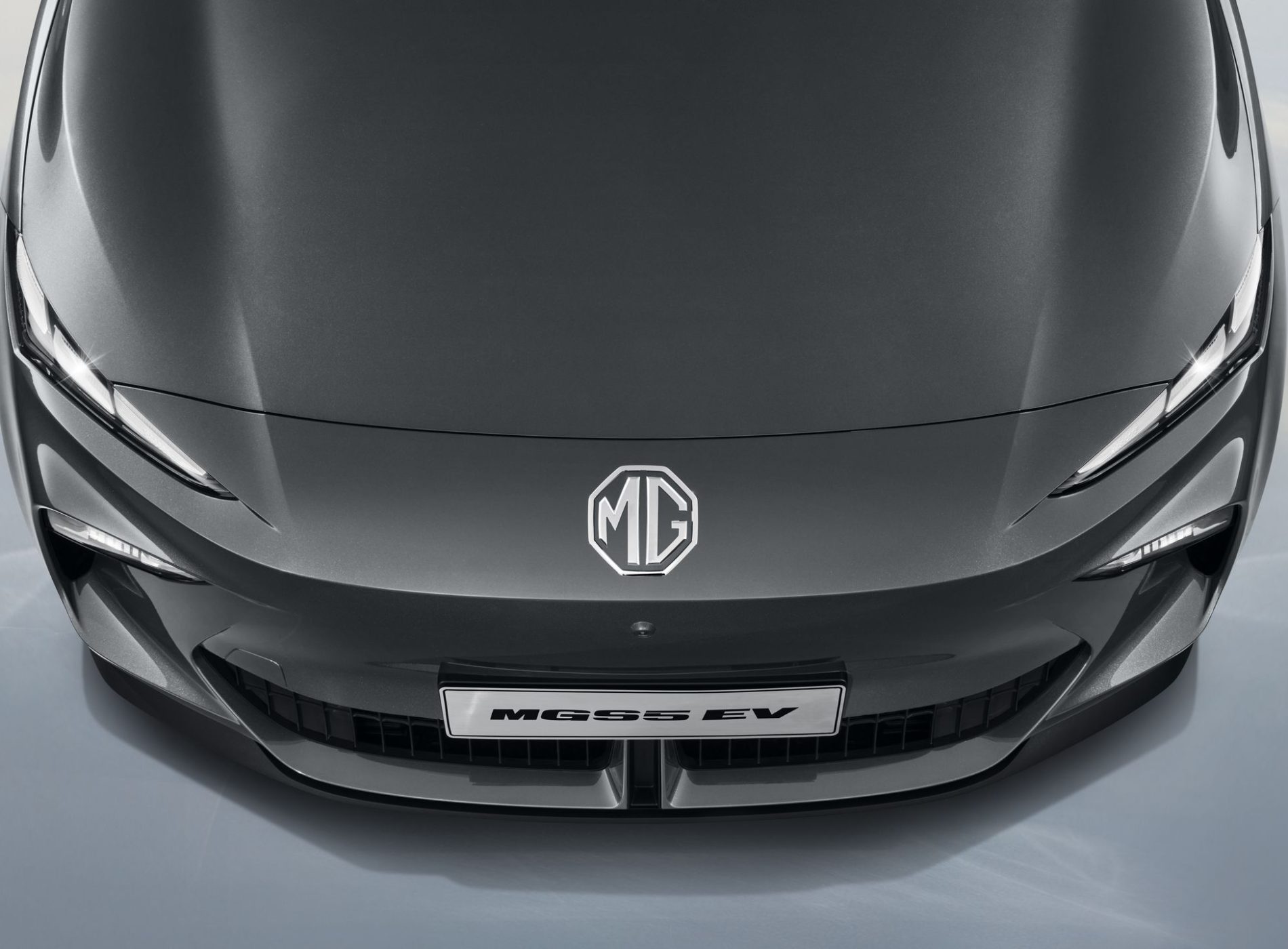 Front face MGS5 EV, MGS5 details, exterior, exterior details, Bumper, Car, Logo, Transportation, Vehicle