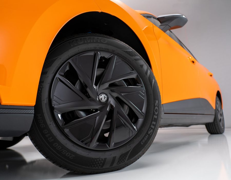 MG.026.STUDIO.PR MG4 Electric, Standard wheels, press images, studio, Alloy Wheel, Automobile, Car, Car Wheel, Machine, Spoke, Tire, Transportation, Vehicle, Wheel